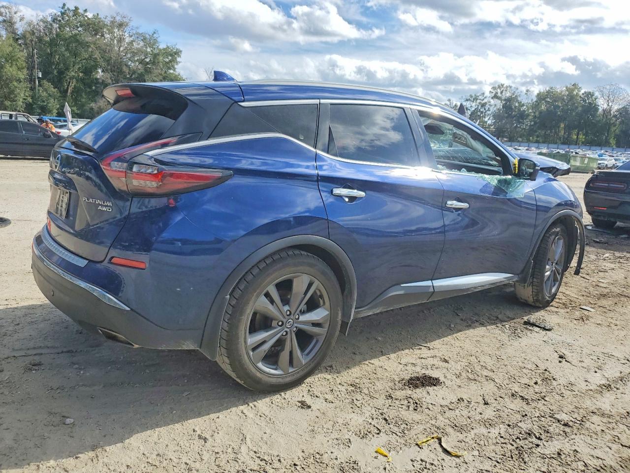 2020 NISSAN MURANO PLATINUM photo 3