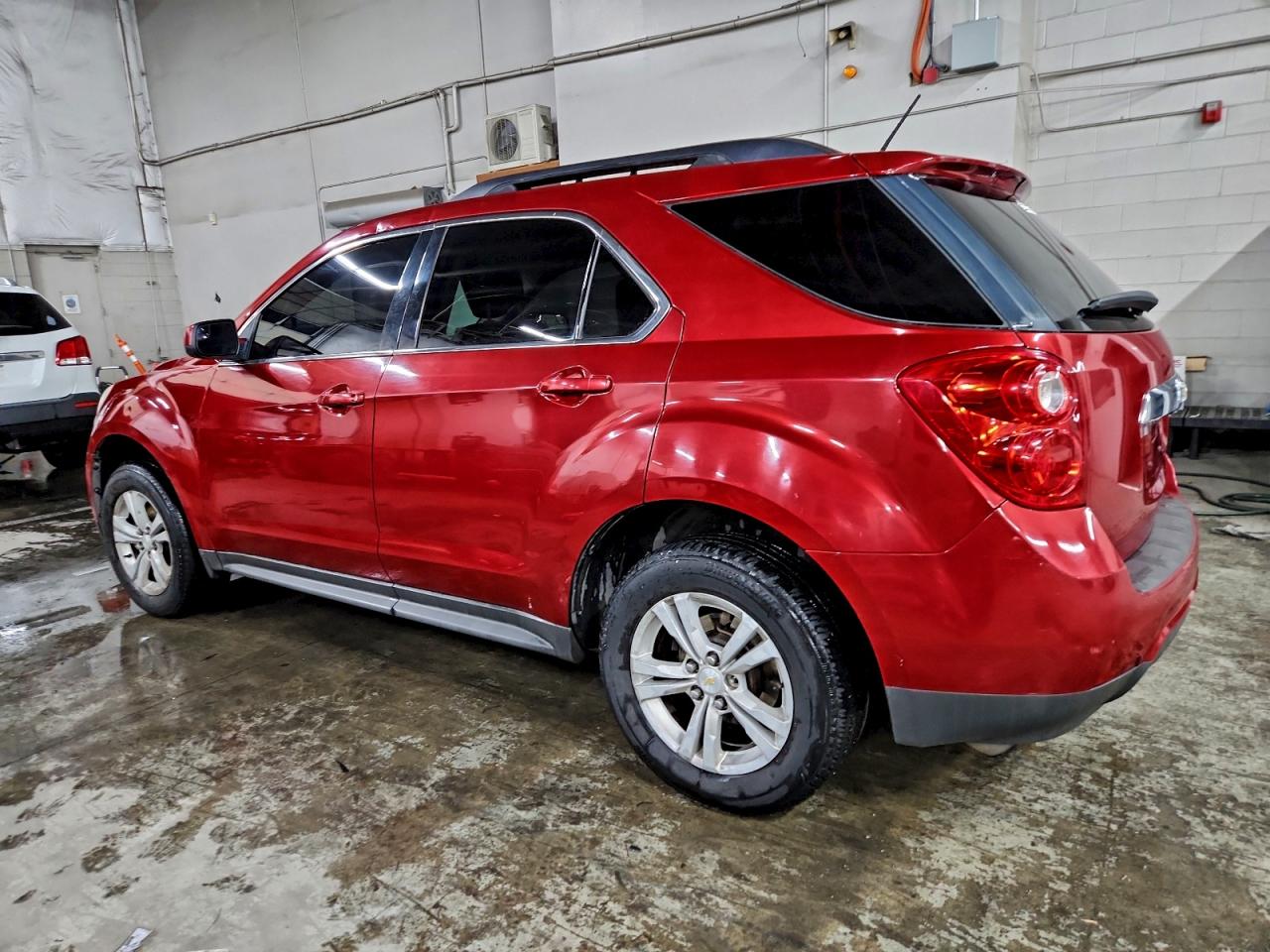2013 CHEVROLET EQUINOX LT photo 2