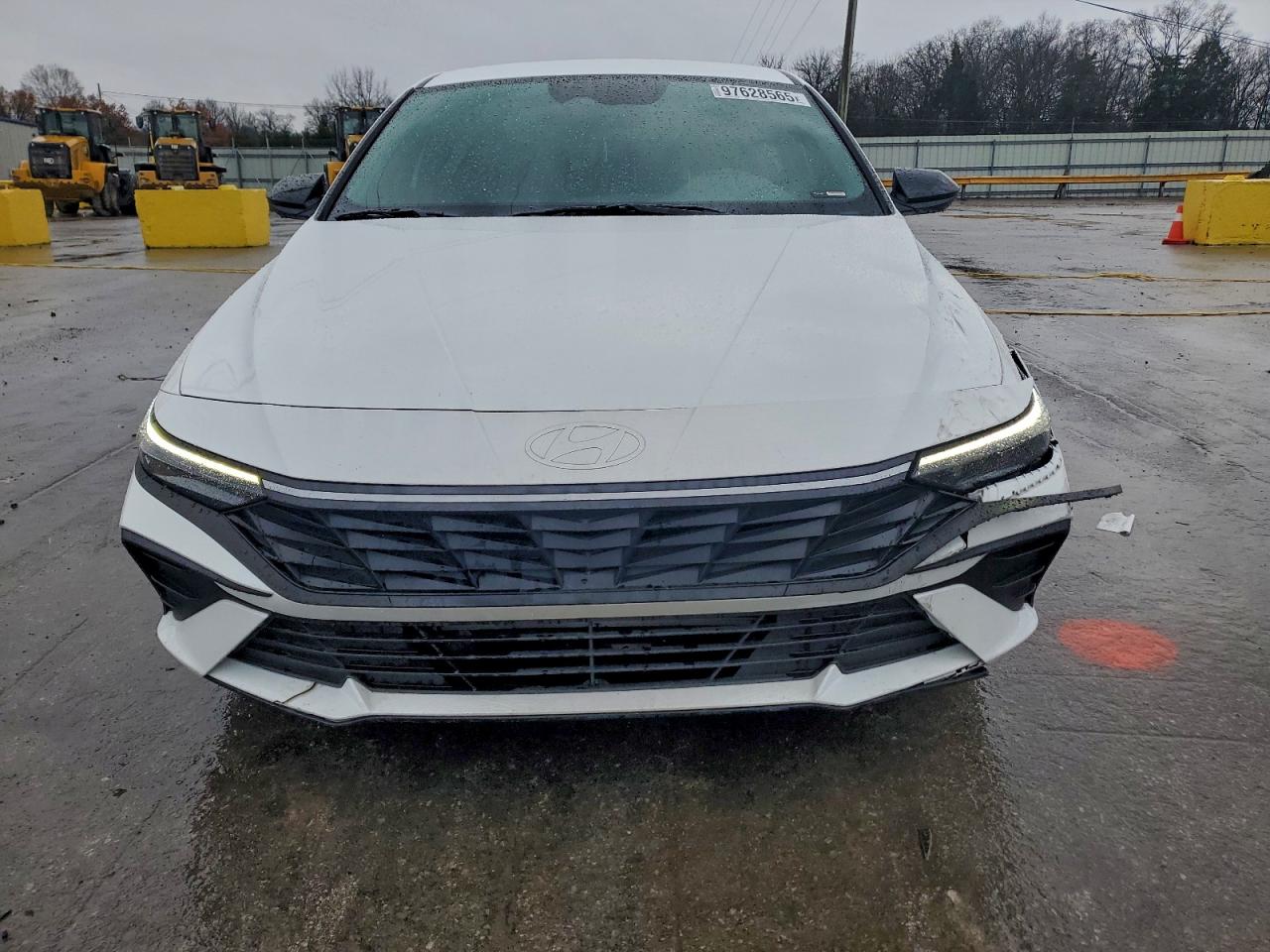 2025 HYUNDAI ELANTRA SEL SPORT photo 5