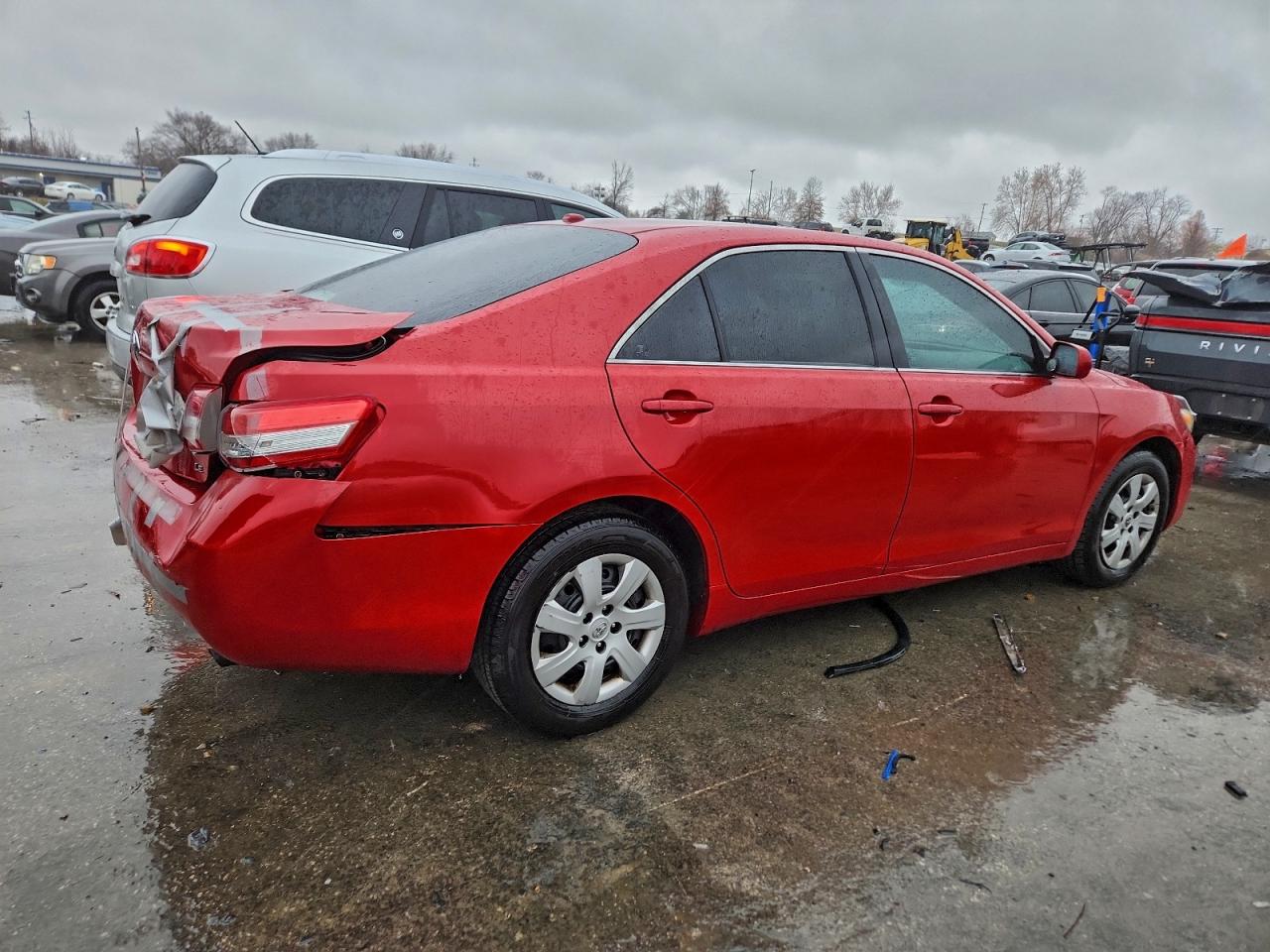 2011 TOYOTA CAMRY BASE photo 3
