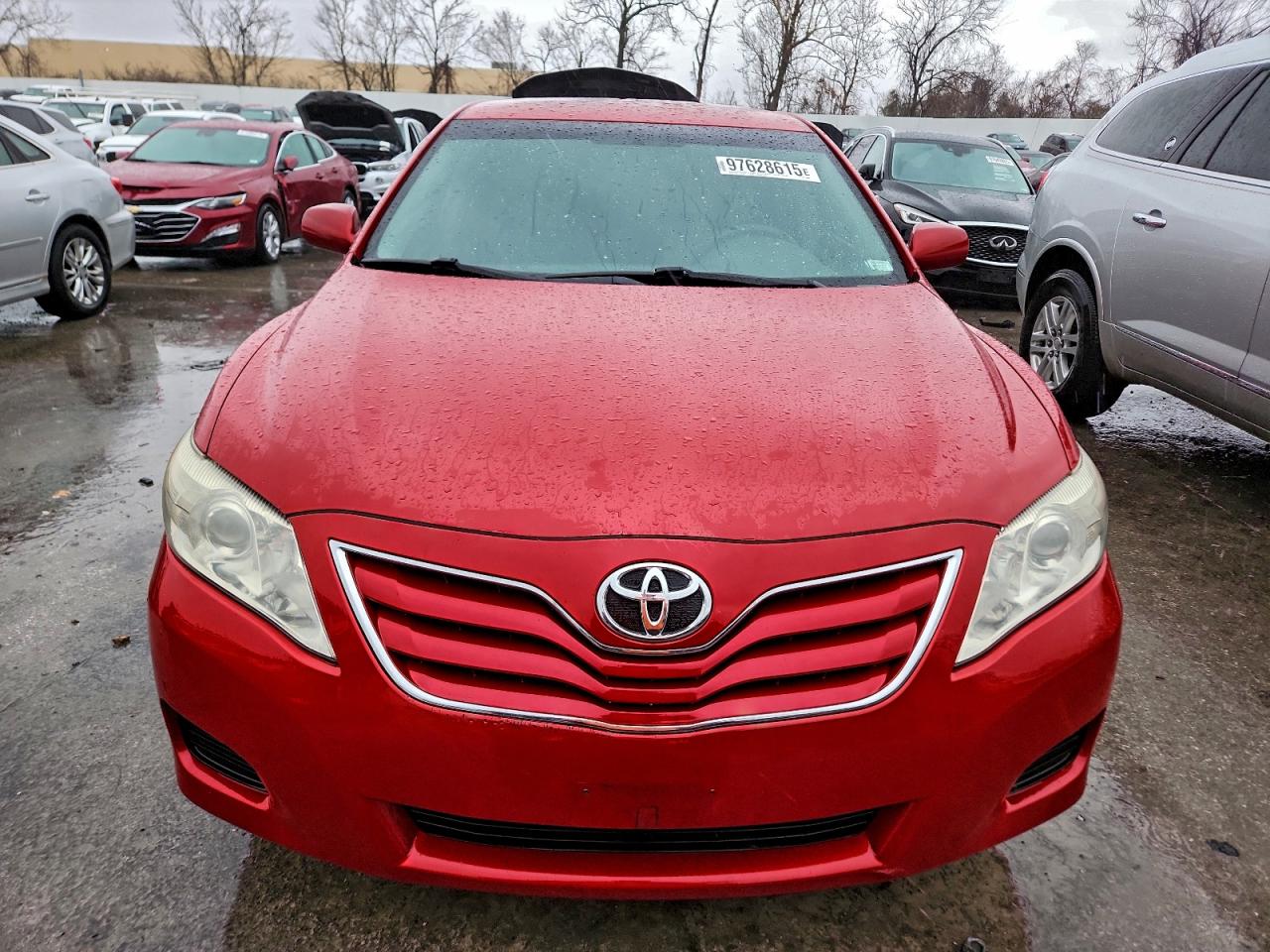 2011 TOYOTA CAMRY BASE photo 5