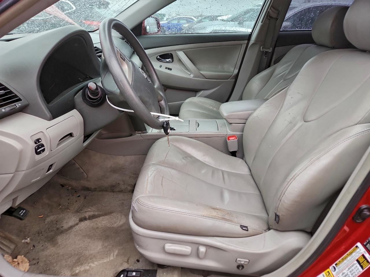 2011 TOYOTA CAMRY BASE photo 7