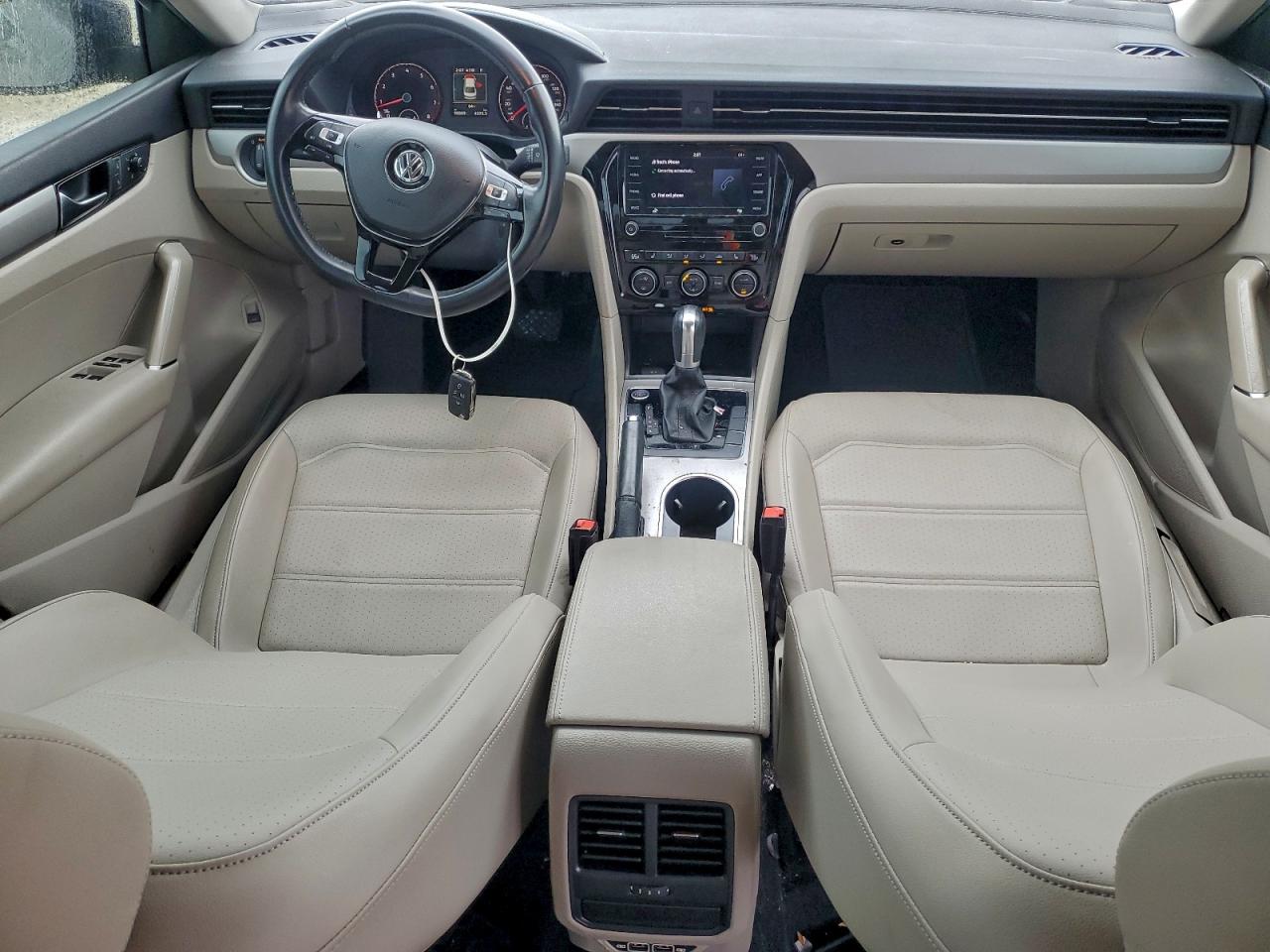 2020 VOLKSWAGEN PASSAT SE photo 8