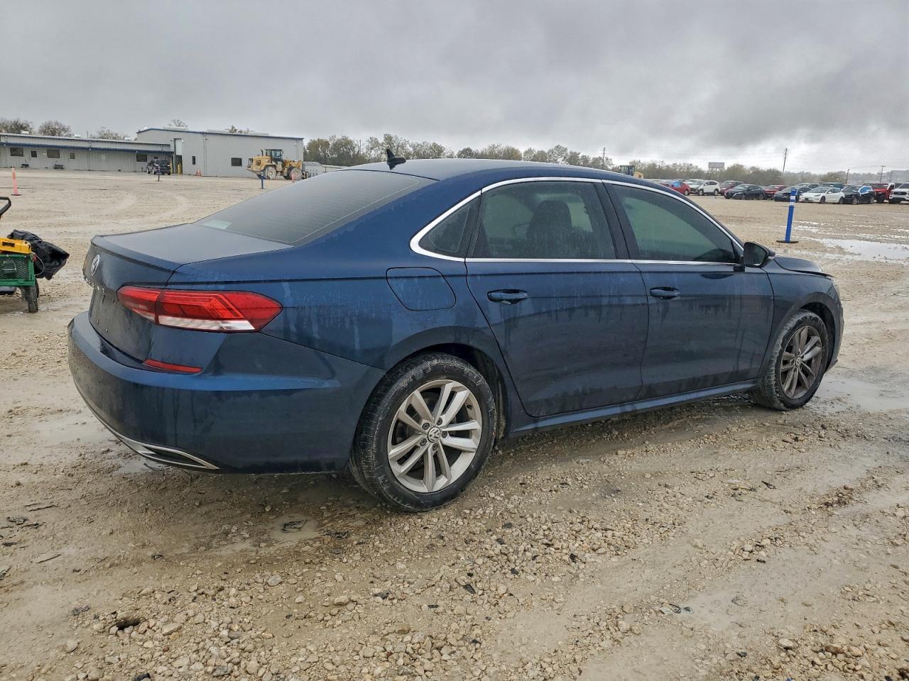 2020 VOLKSWAGEN PASSAT SE photo 3