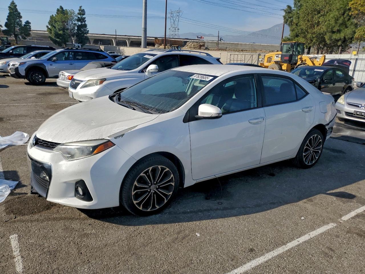 2016 TOYOTA COROLLA
