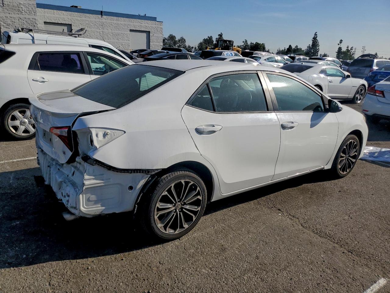 2016 TOYOTA COROLLA L photo 3