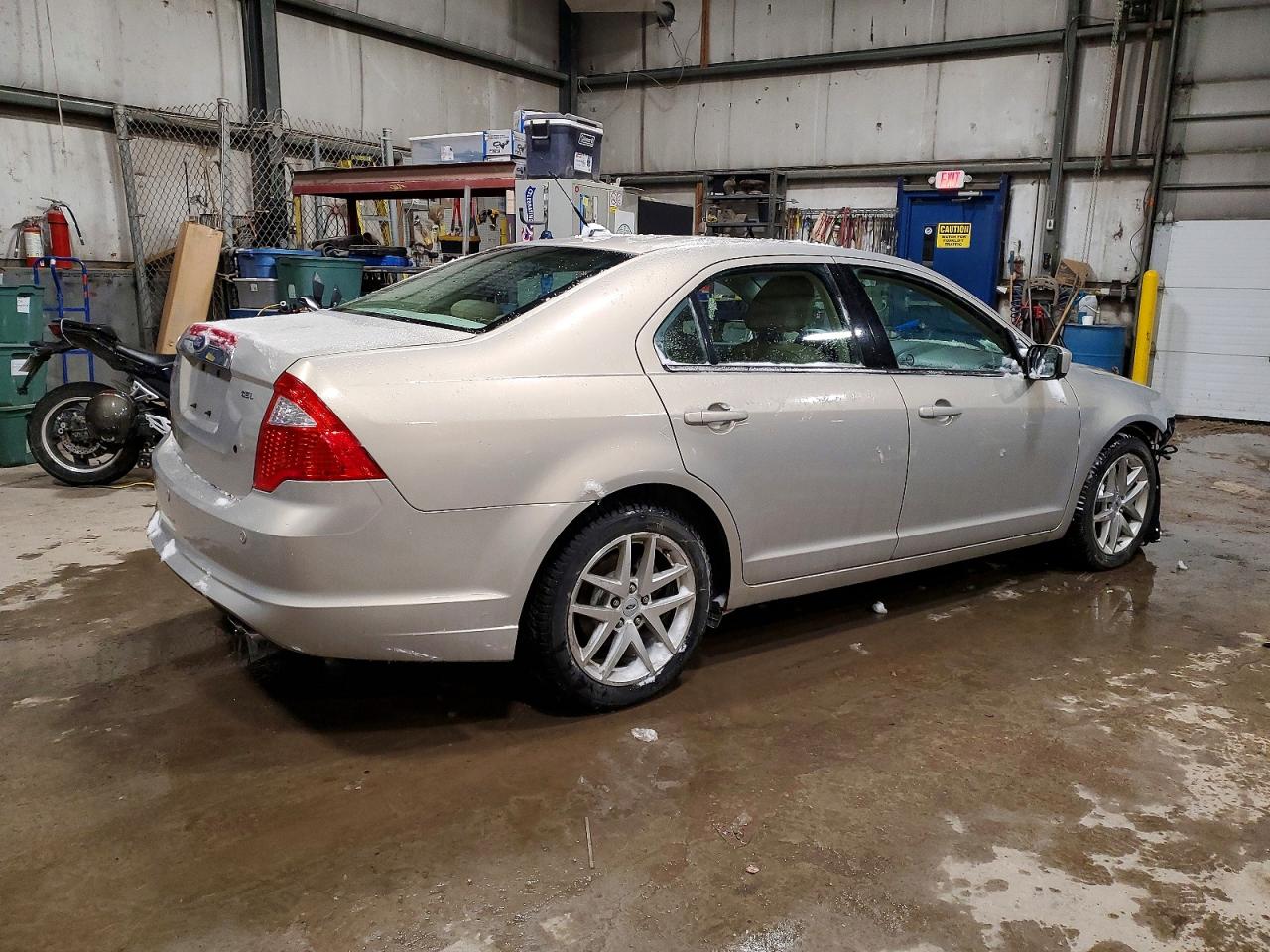 2010 FORD FUSION SEL photo 5