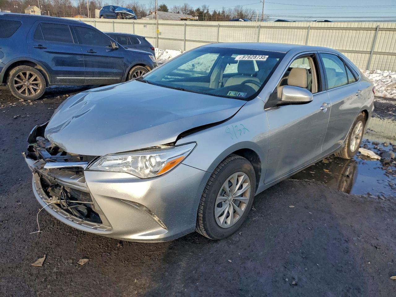 2016 TOYOTA CAMRY