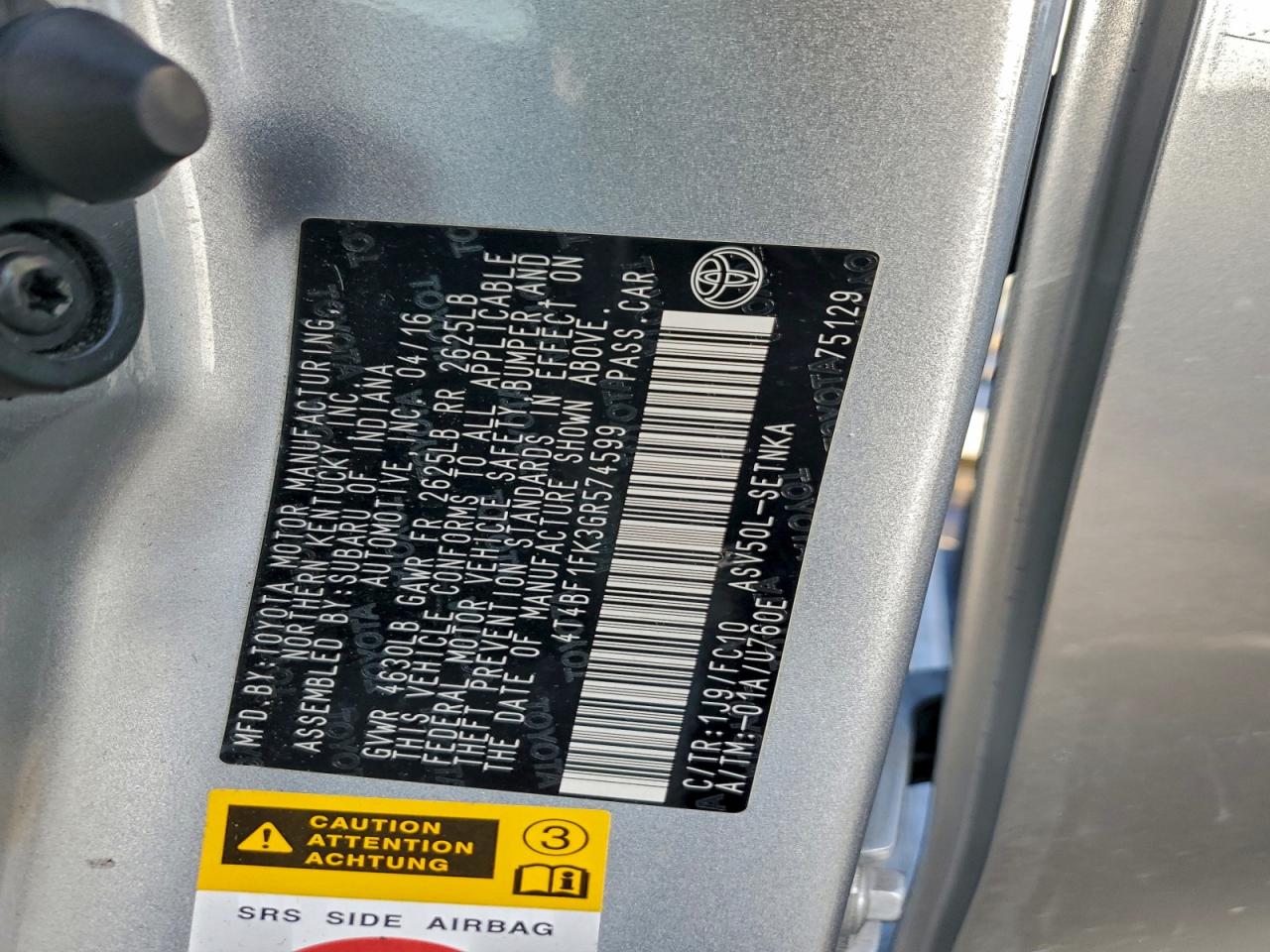 2016 TOYOTA CAMRY LE photo 13