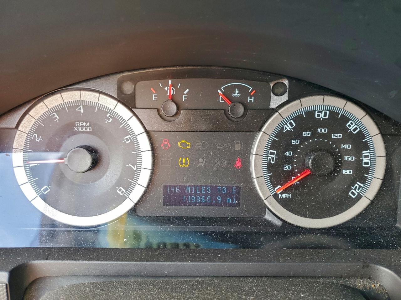 2010 FORD ESCAPE XLT photo 9