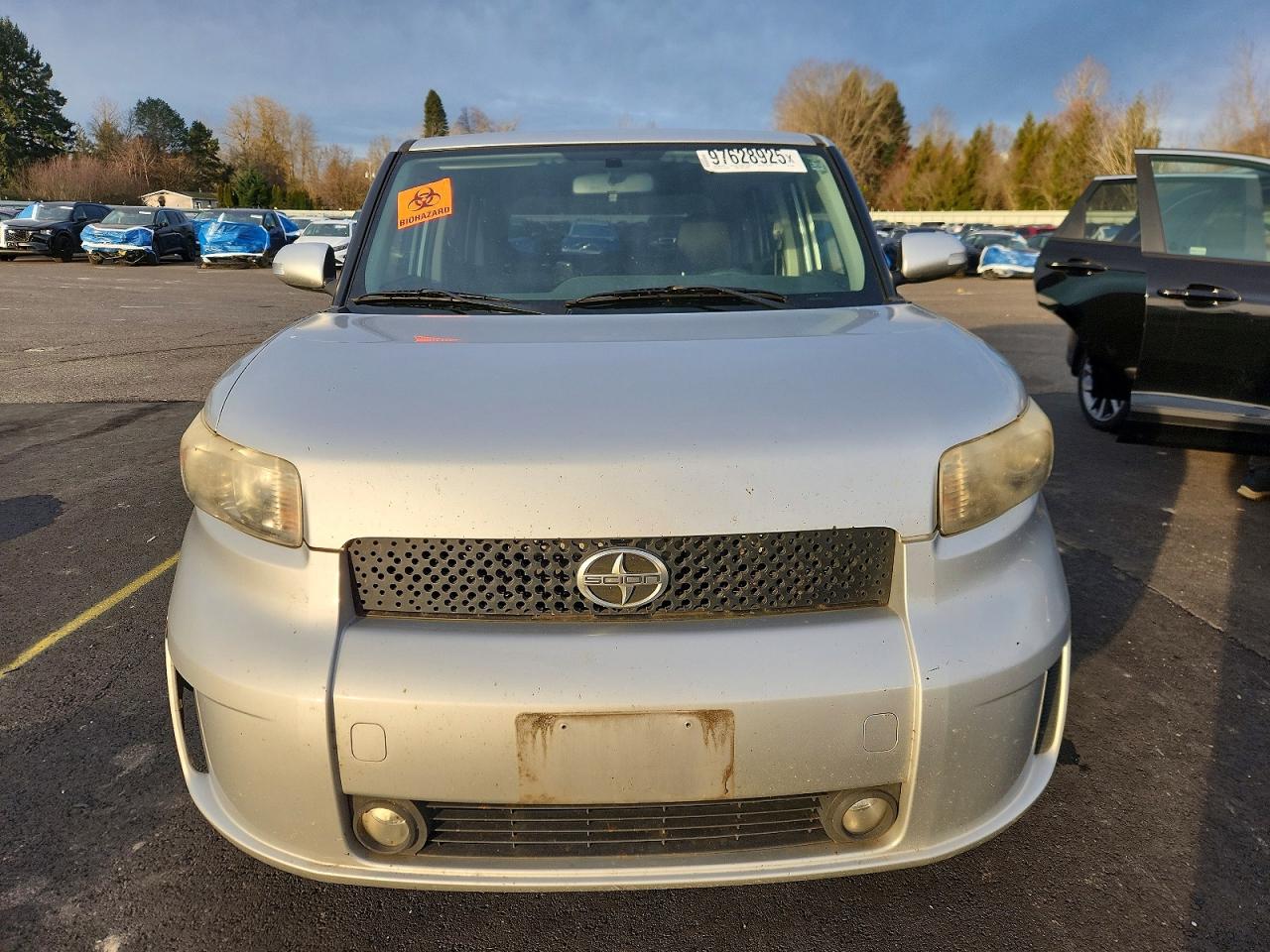 2010 TOYOTA SCION XB photo 5