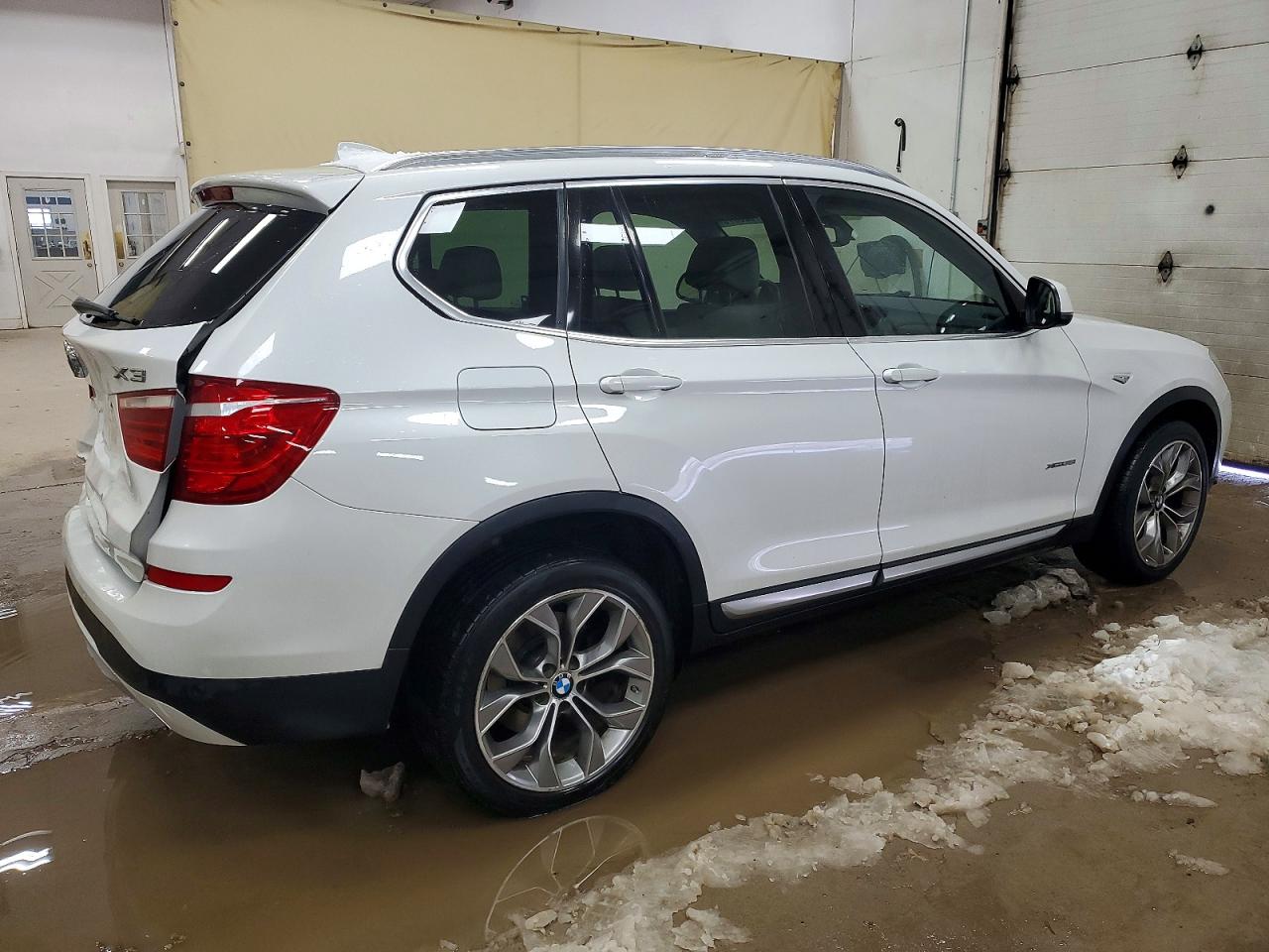 2015 BMW X3 XDRIVE35I photo 3