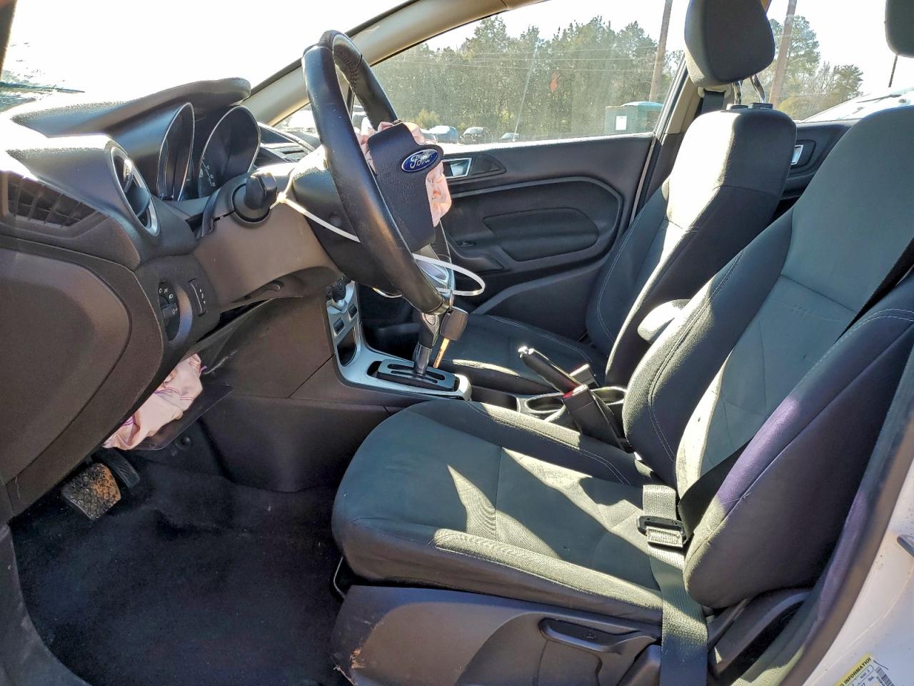 2016 FORD FIESTA SE photo 7