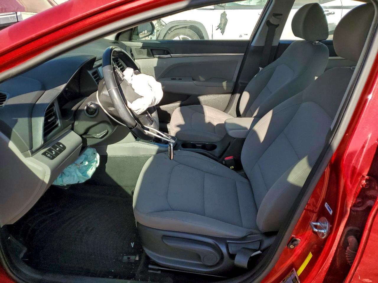 2020 HYUNDAI ELANTRA photo 19