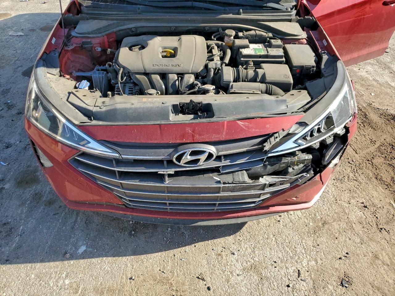2020 HYUNDAI ELANTRA photo 31