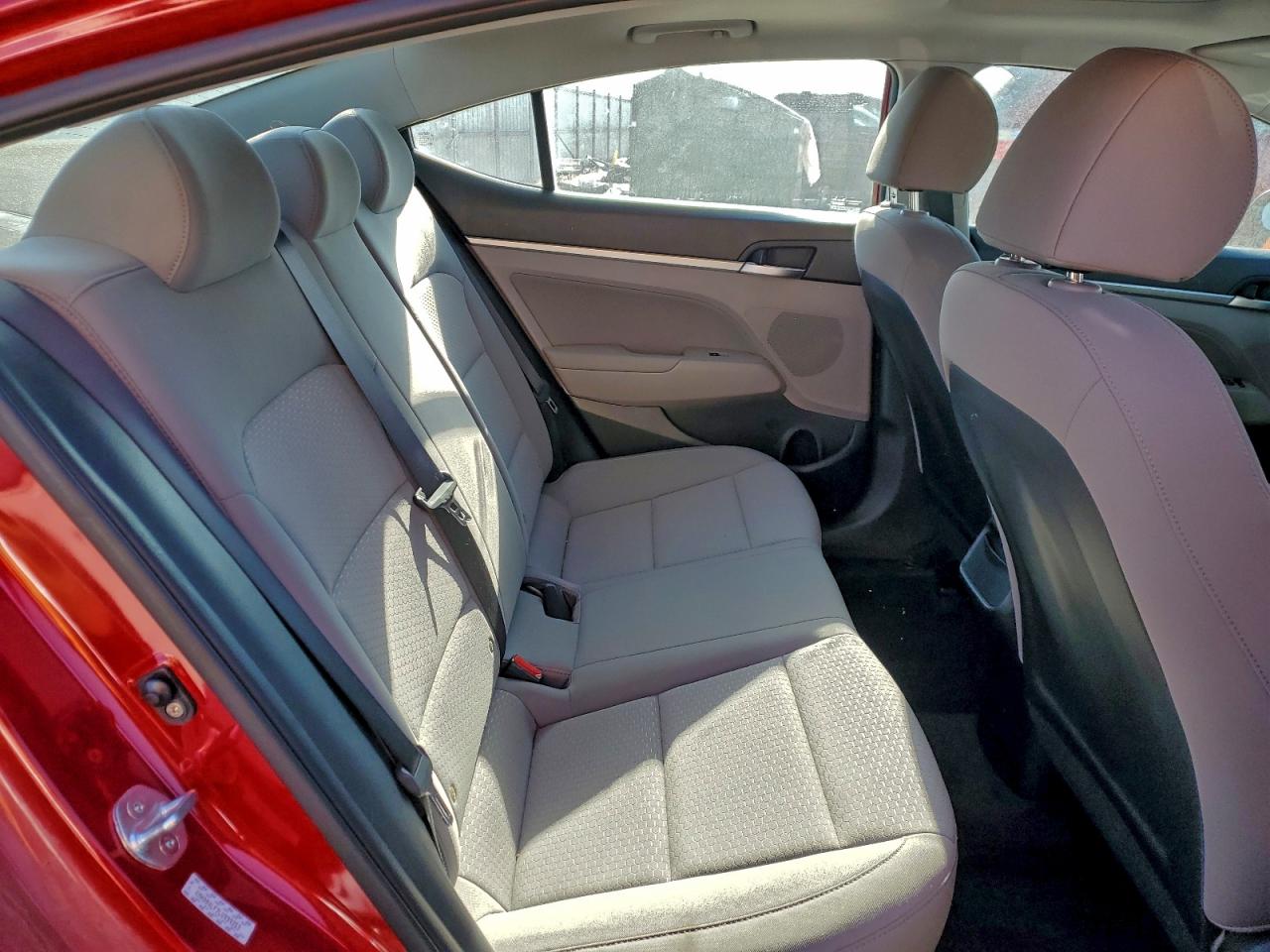 2020 HYUNDAI ELANTRA photo 28