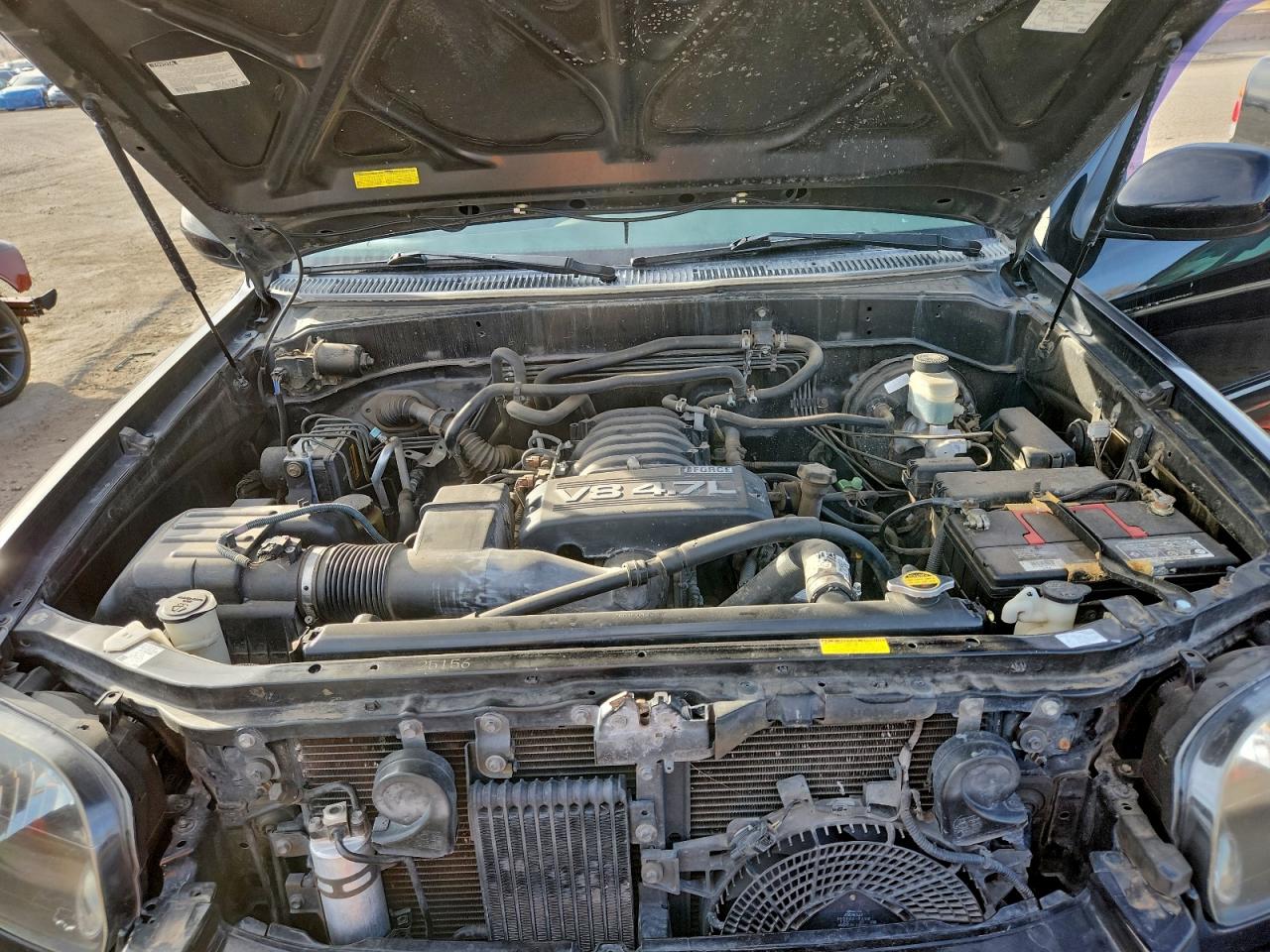 2005 TOYOTA SEQUOIA SR5 photo 12