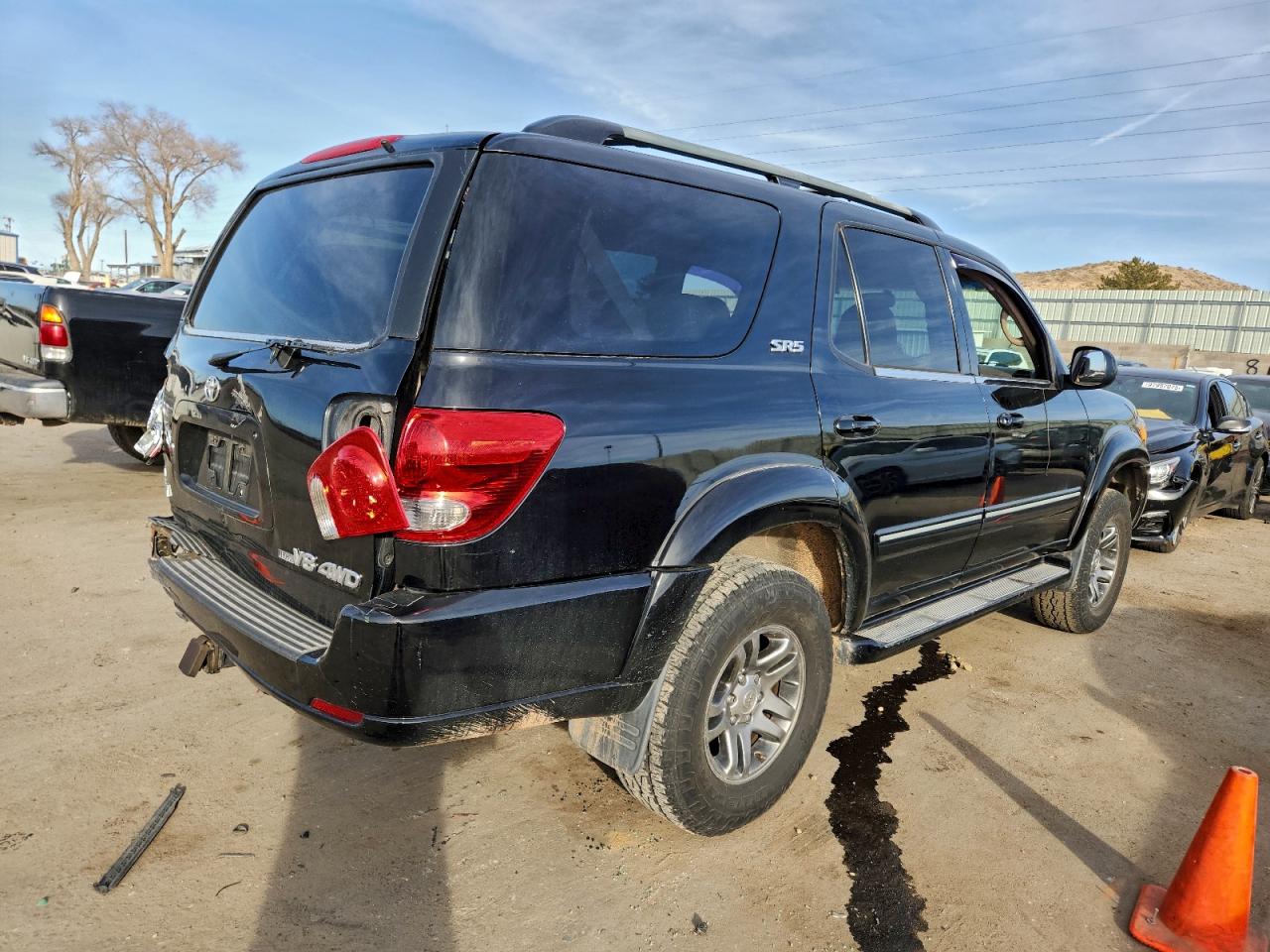 2005 TOYOTA SEQUOIA SR5 photo 3