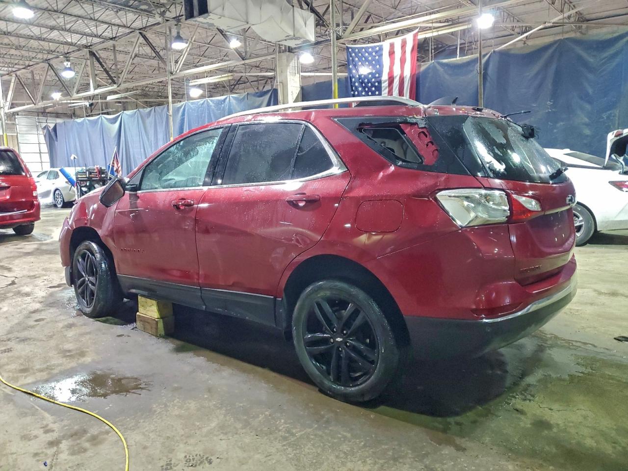 2020 CHEVROLET EQUINOX LT photo 2