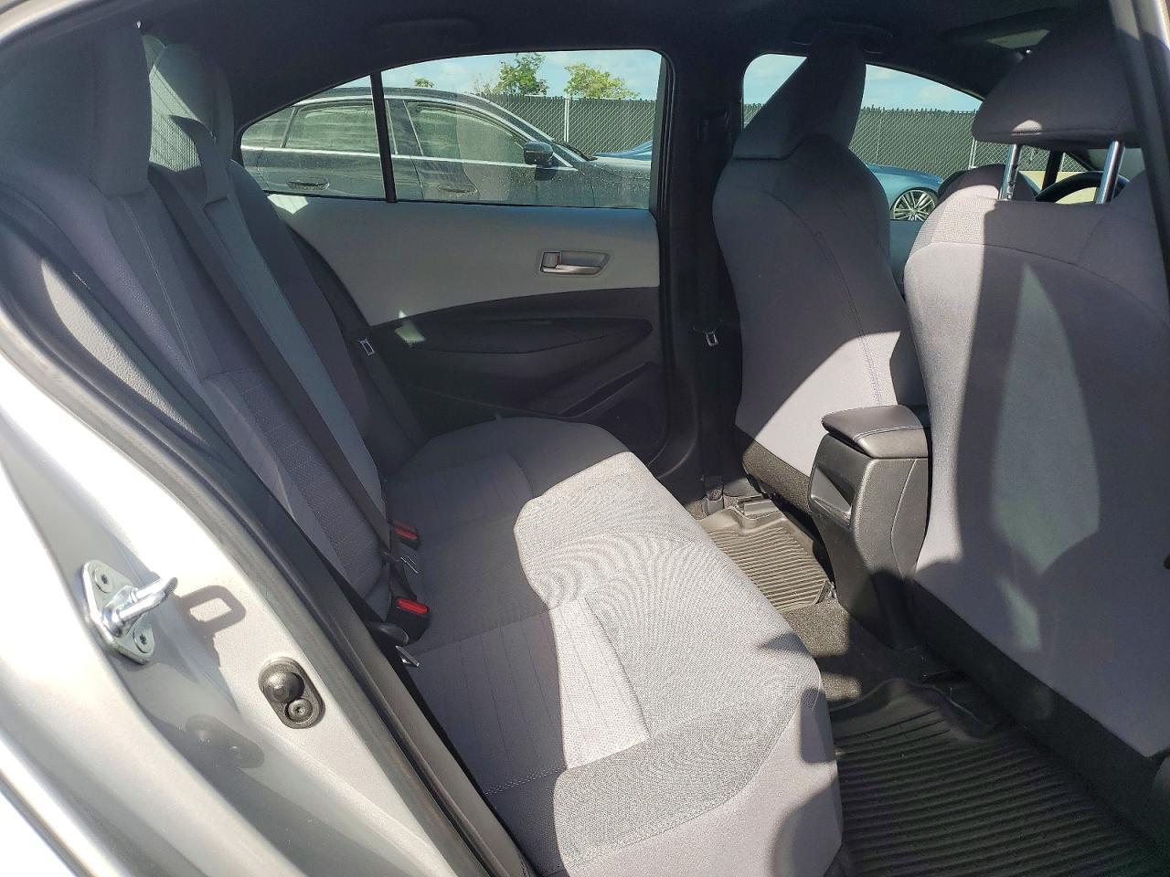 2022 TOYOTA COROLLA SE photo 10