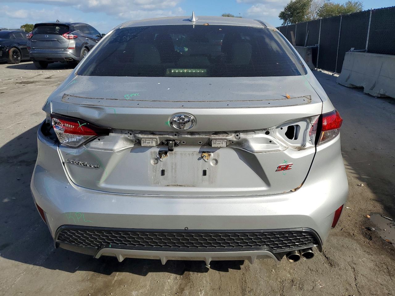 2022 TOYOTA COROLLA SE photo 6