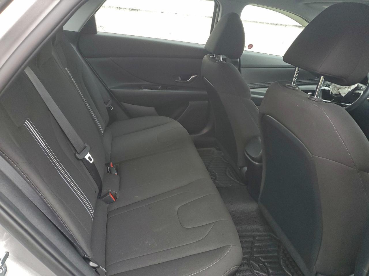 2022 HYUNDAI ELANTRA SEL photo 10