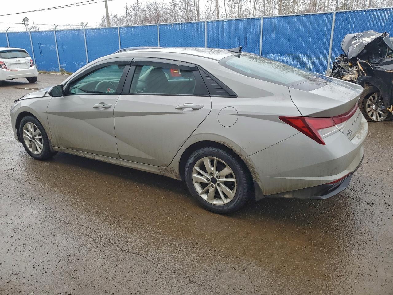 2022 HYUNDAI ELANTRA SEL photo 2