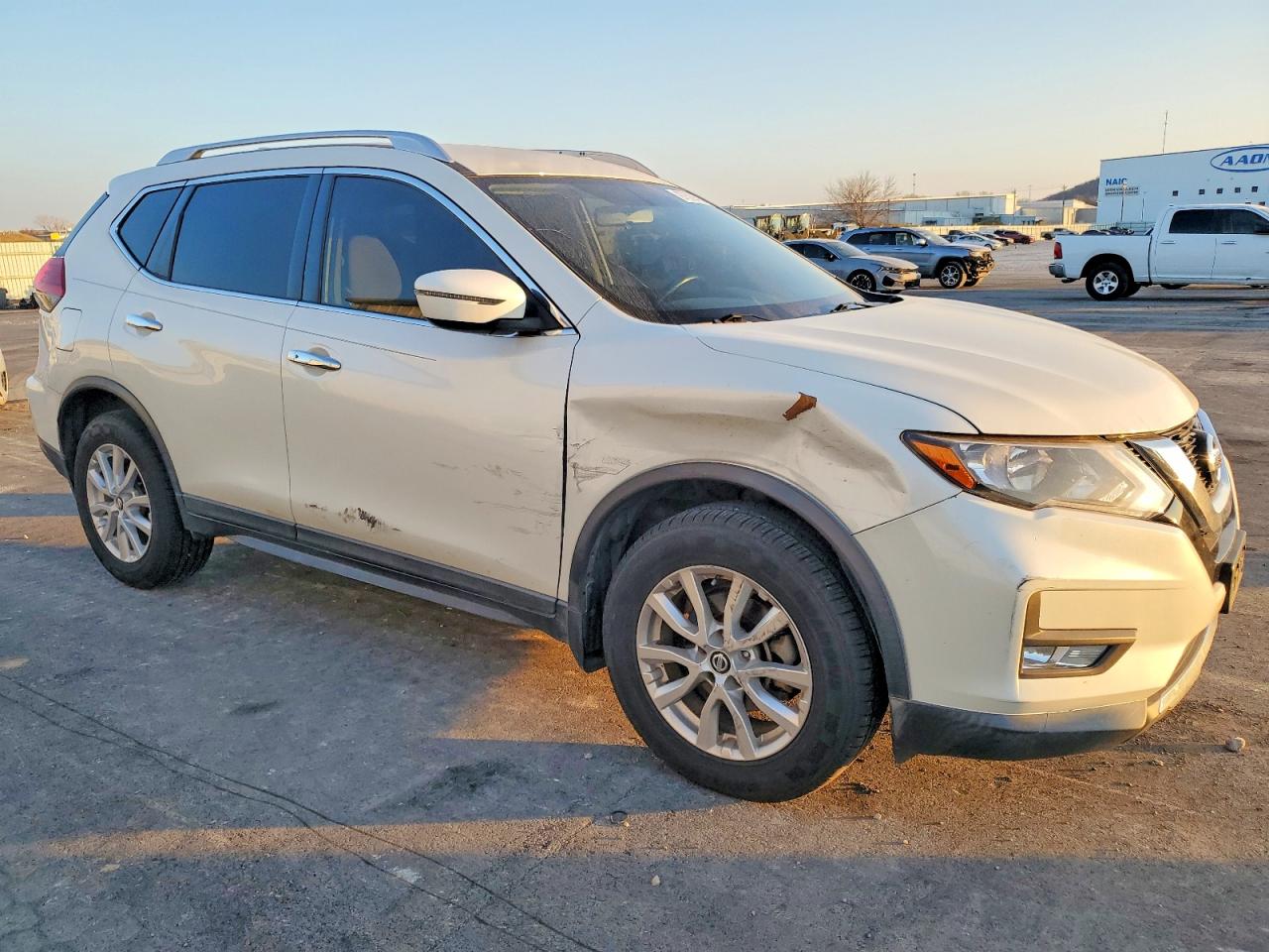 2017 NISSAN ROGUE S photo 4