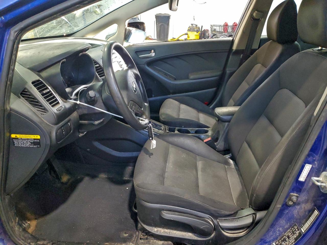 2017 KIA FORTE LX photo 7