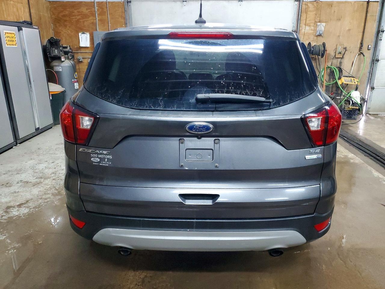 2019 FORD ESCAPE SE photo 6