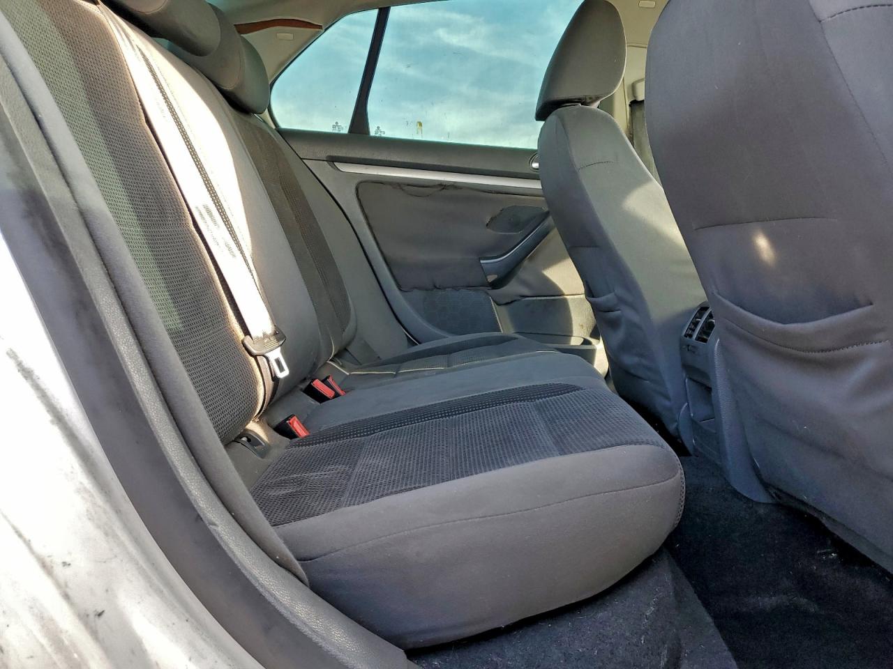 2009 VOLKSWAGEN JETTA S photo 10