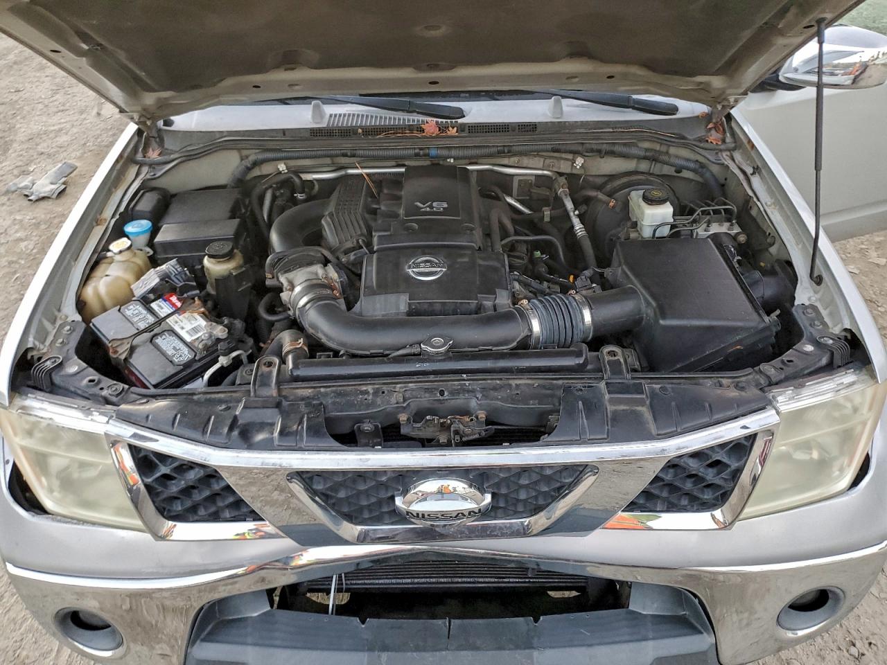 2005 NISSAN FRONTIER CREW CAB LE photo 11