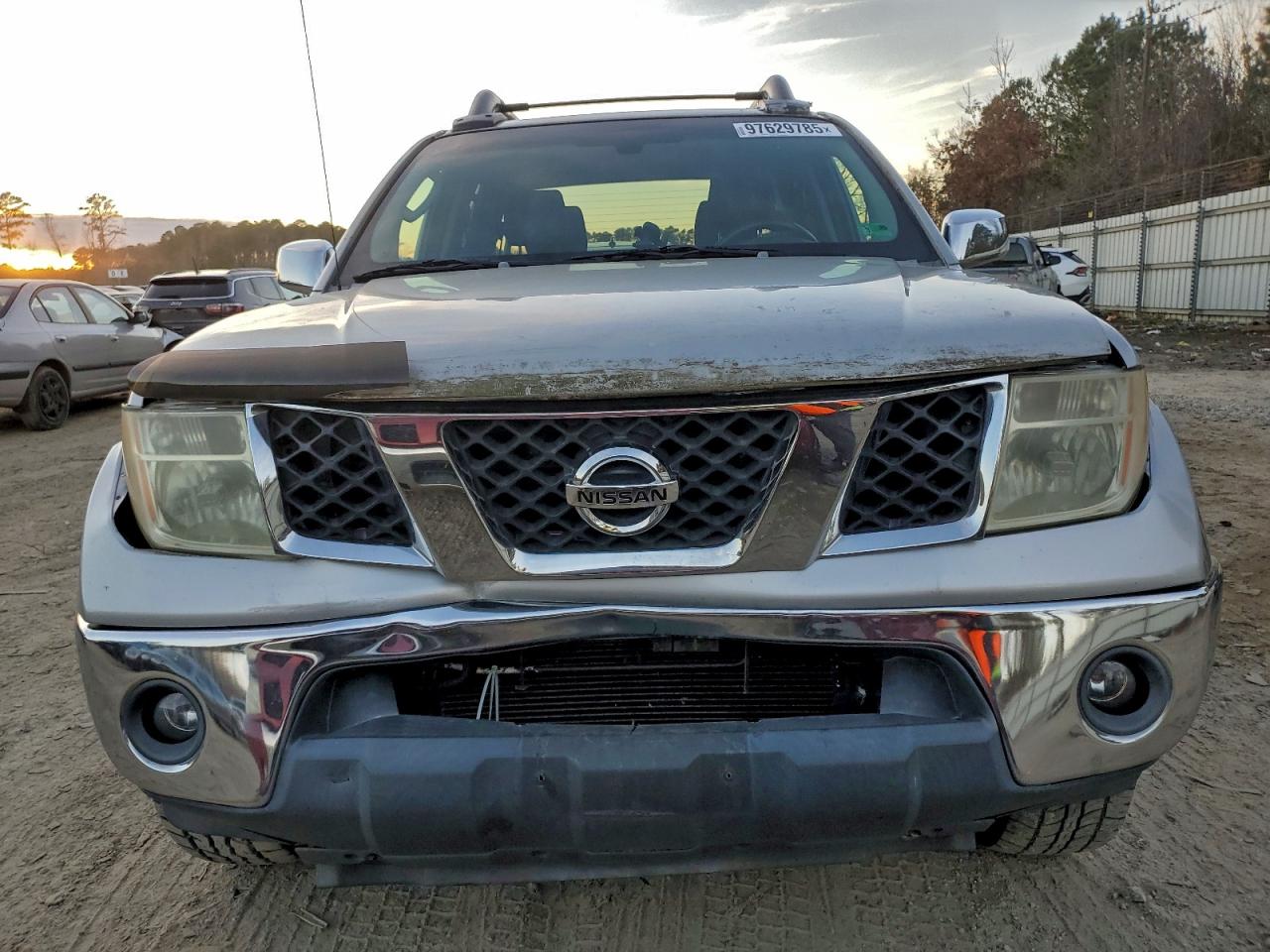 2005 NISSAN FRONTIER CREW CAB LE photo 5