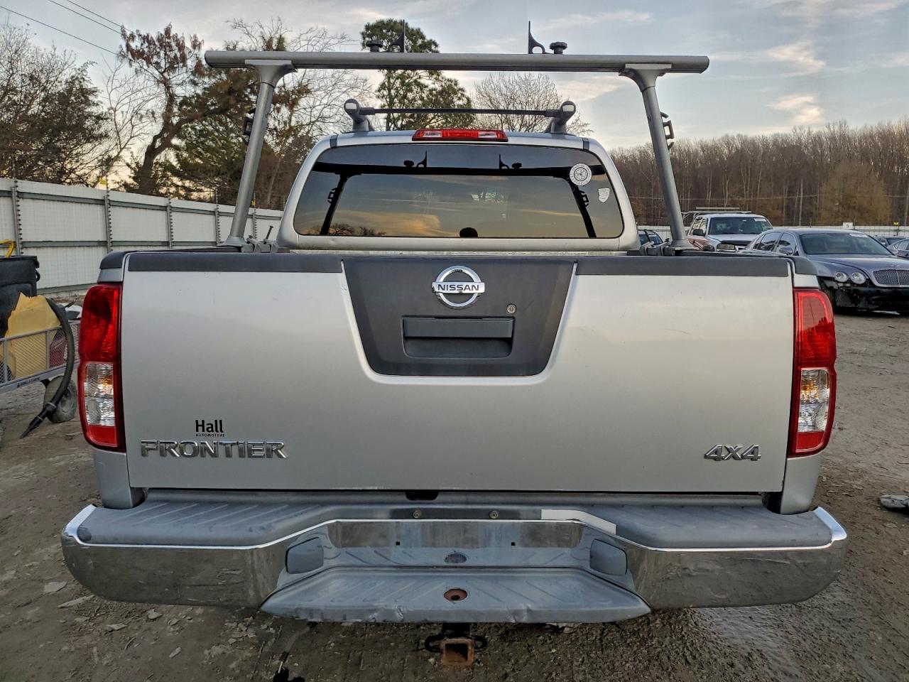 2005 NISSAN FRONTIER CREW CAB LE photo 6