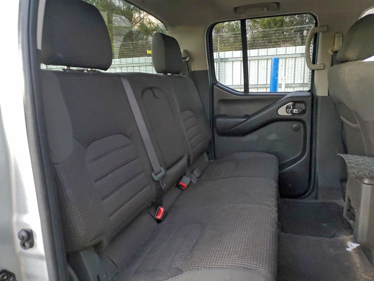 2005 NISSAN FRONTIER CREW CAB LE photo 10