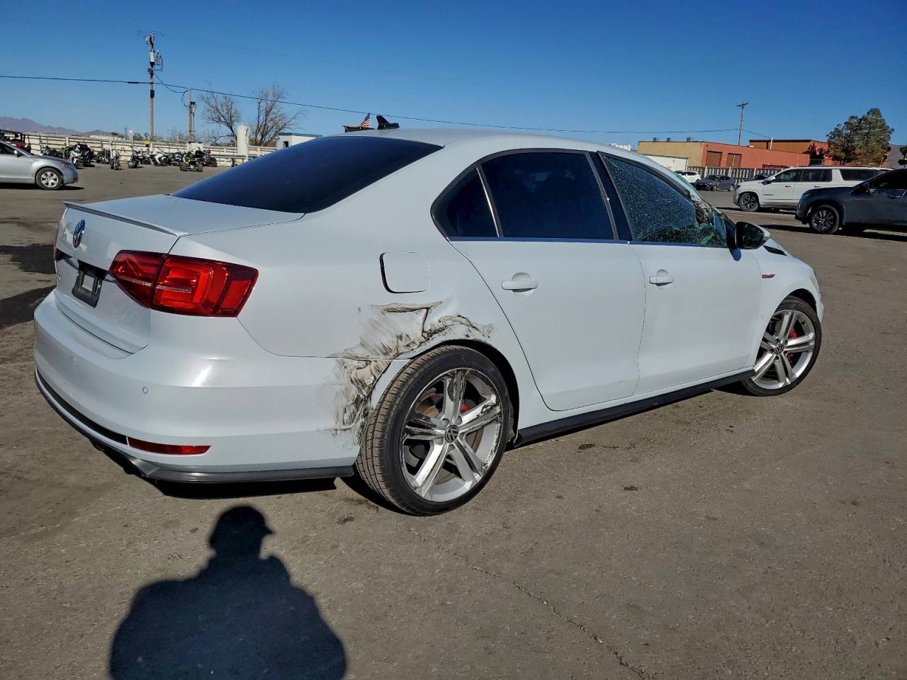 2017 VOLKSWAGEN JETTA GLI photo 3