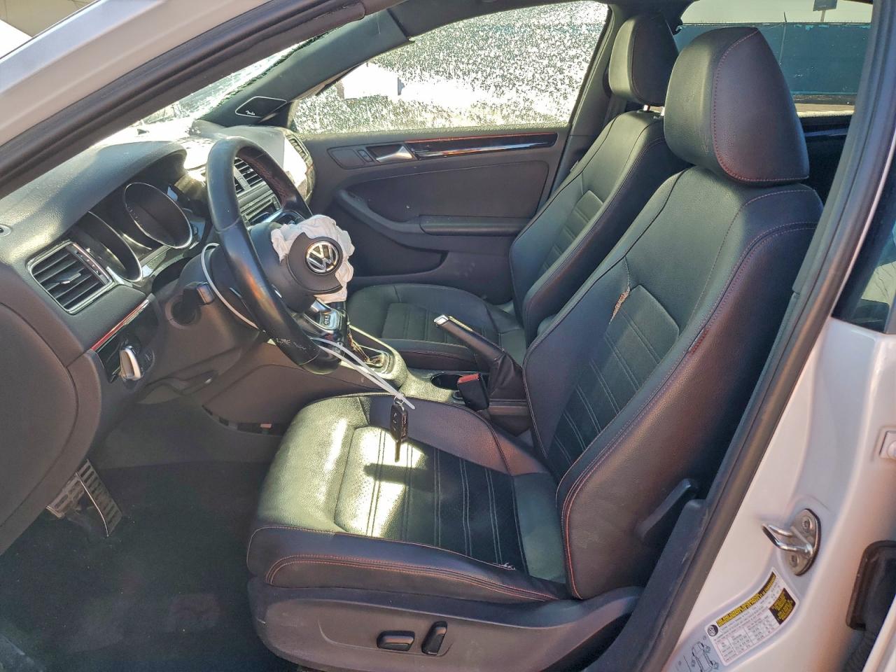 2017 VOLKSWAGEN JETTA GLI photo 7