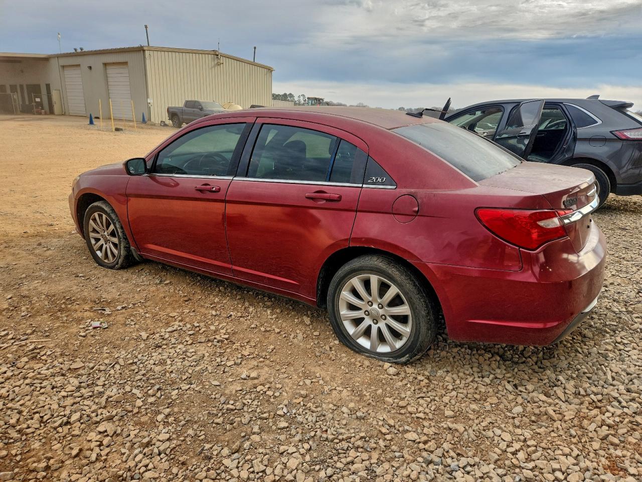 2013 CHRYSLER 200 TOURING photo 2