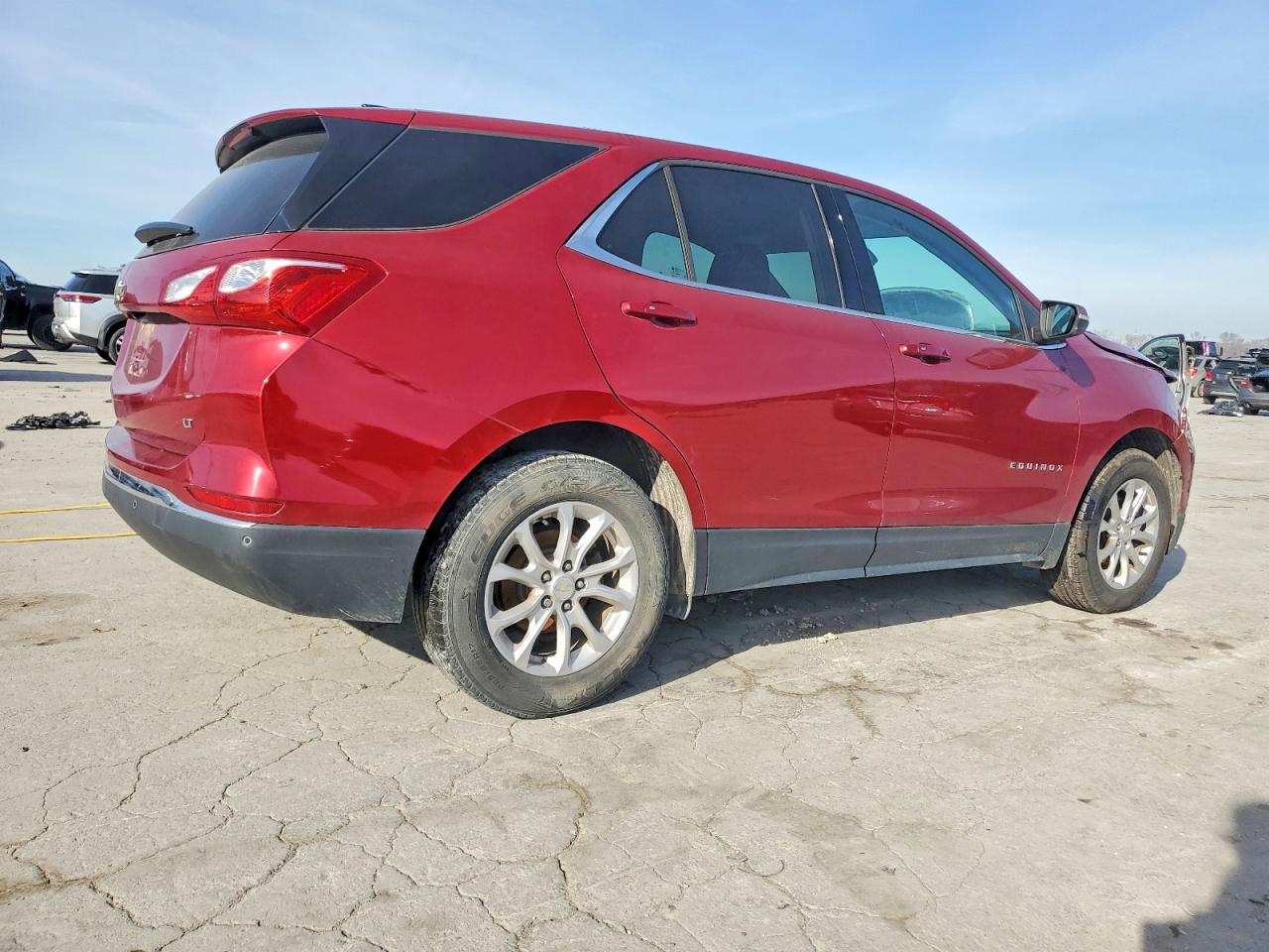 2019 CHEVROLET EQUINOX LT photo 3