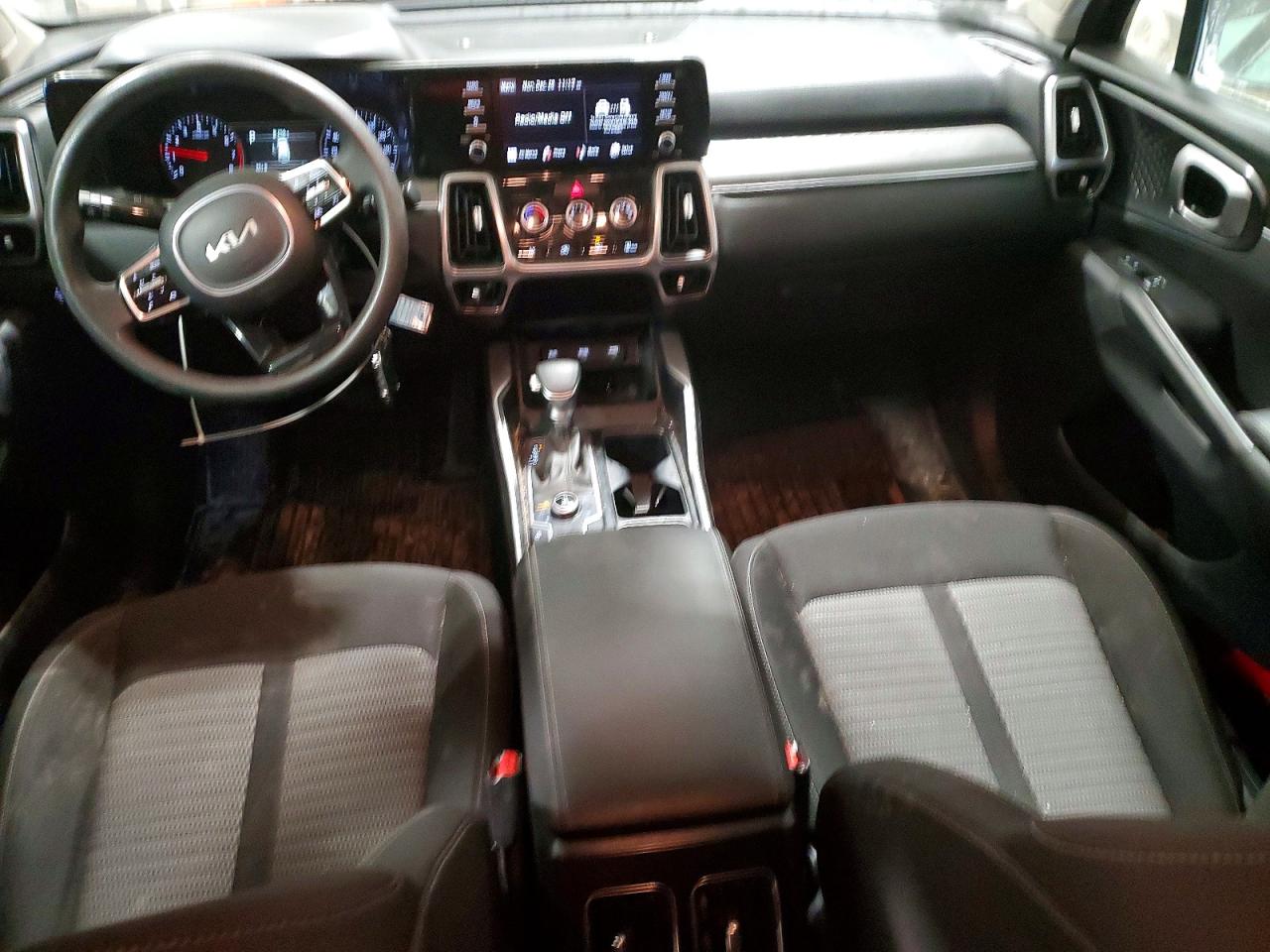 2022 KIA SORENTO LX photo 15