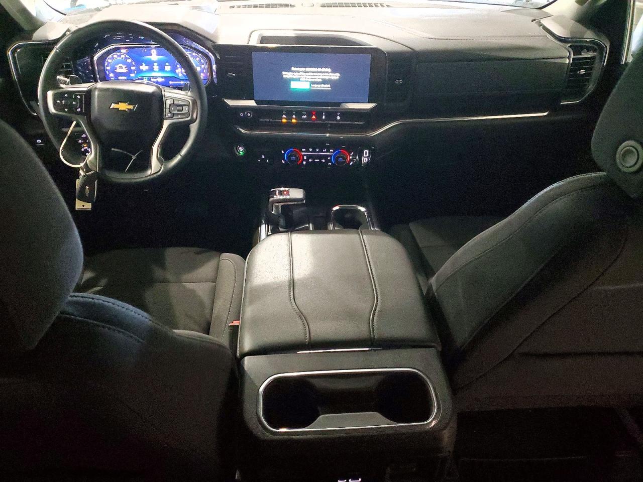 2024 CHEVROLET SILVERADO K1500 LT photo 8