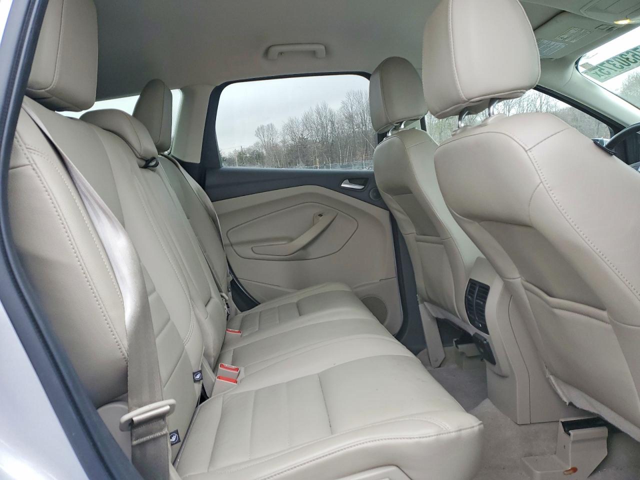 2015 FORD ESCAPE SE photo 11