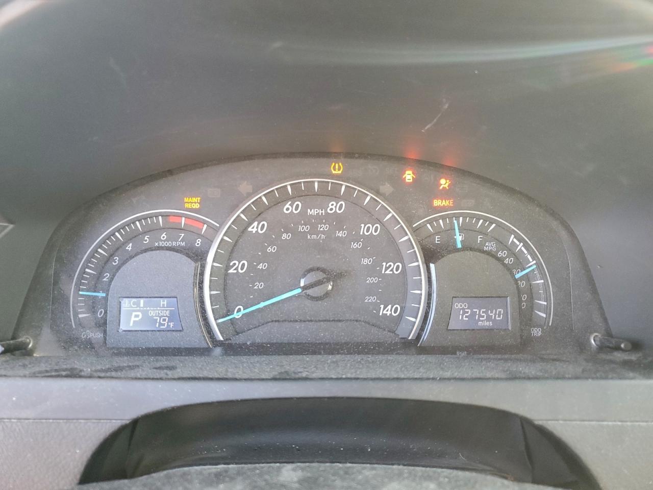 2015 TOYOTA CAMRY LE photo 9