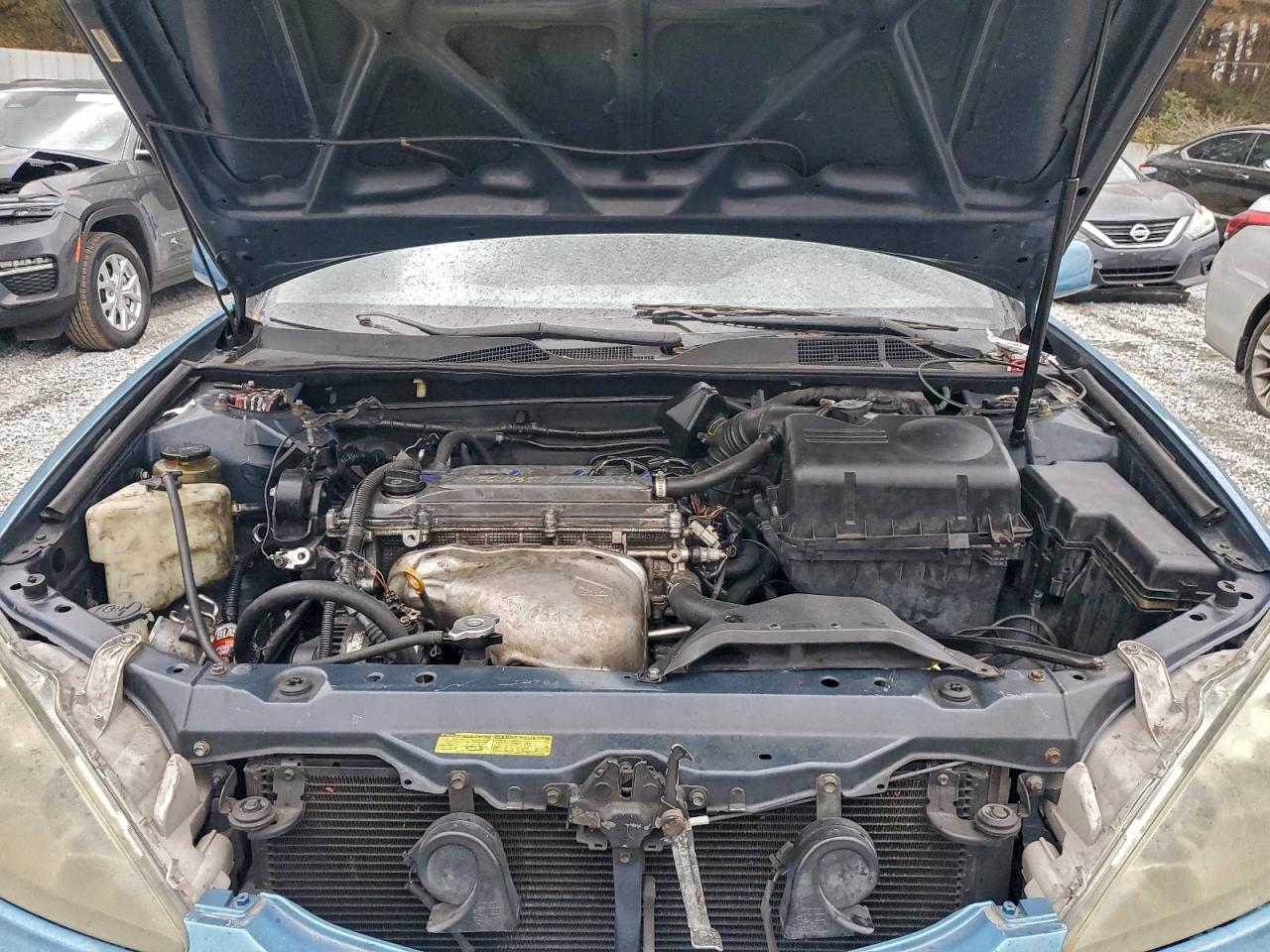 2002 TOYOTA CAMRY LE photo 11