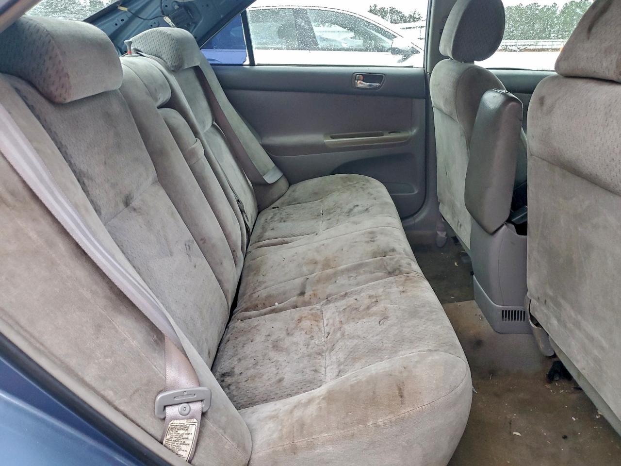 2002 TOYOTA CAMRY LE photo 10