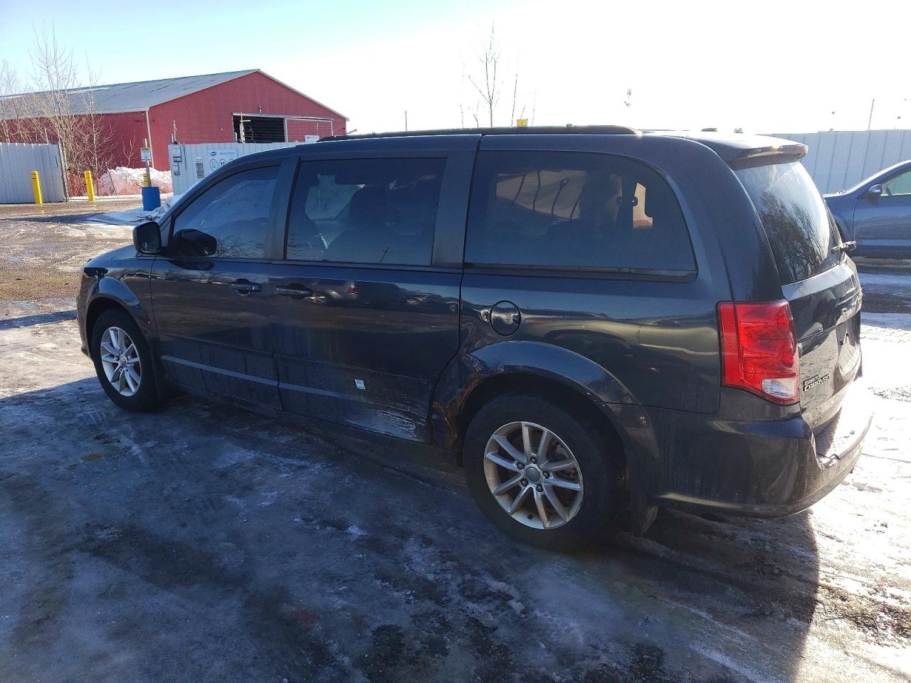 2013 DODGE GRAND CARAVAN SE photo 2