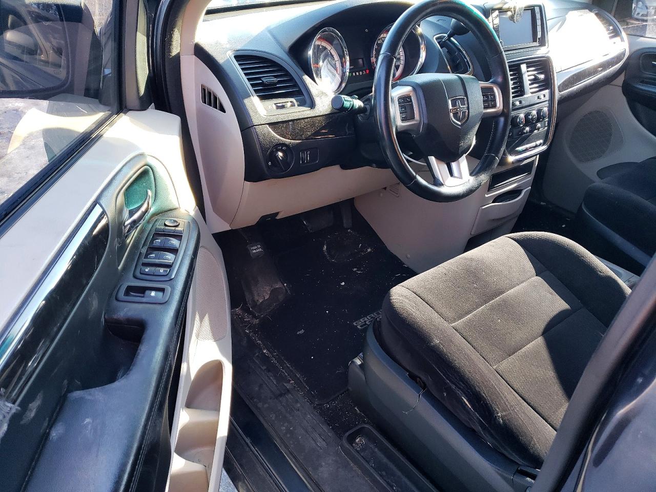 2013 DODGE GRAND CARAVAN SE photo 8