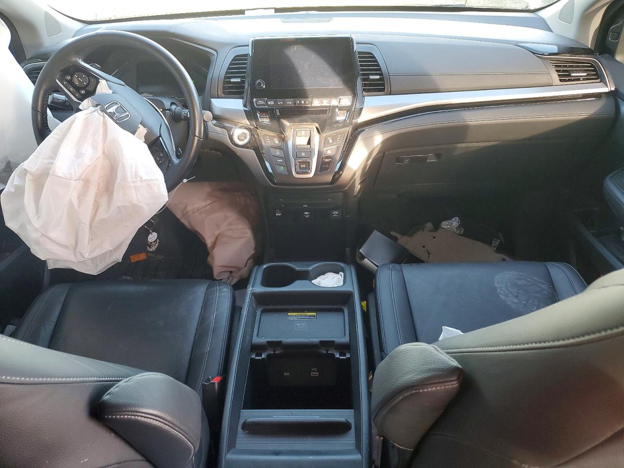 2023 HONDA ODYSSEY TOURING photo 8