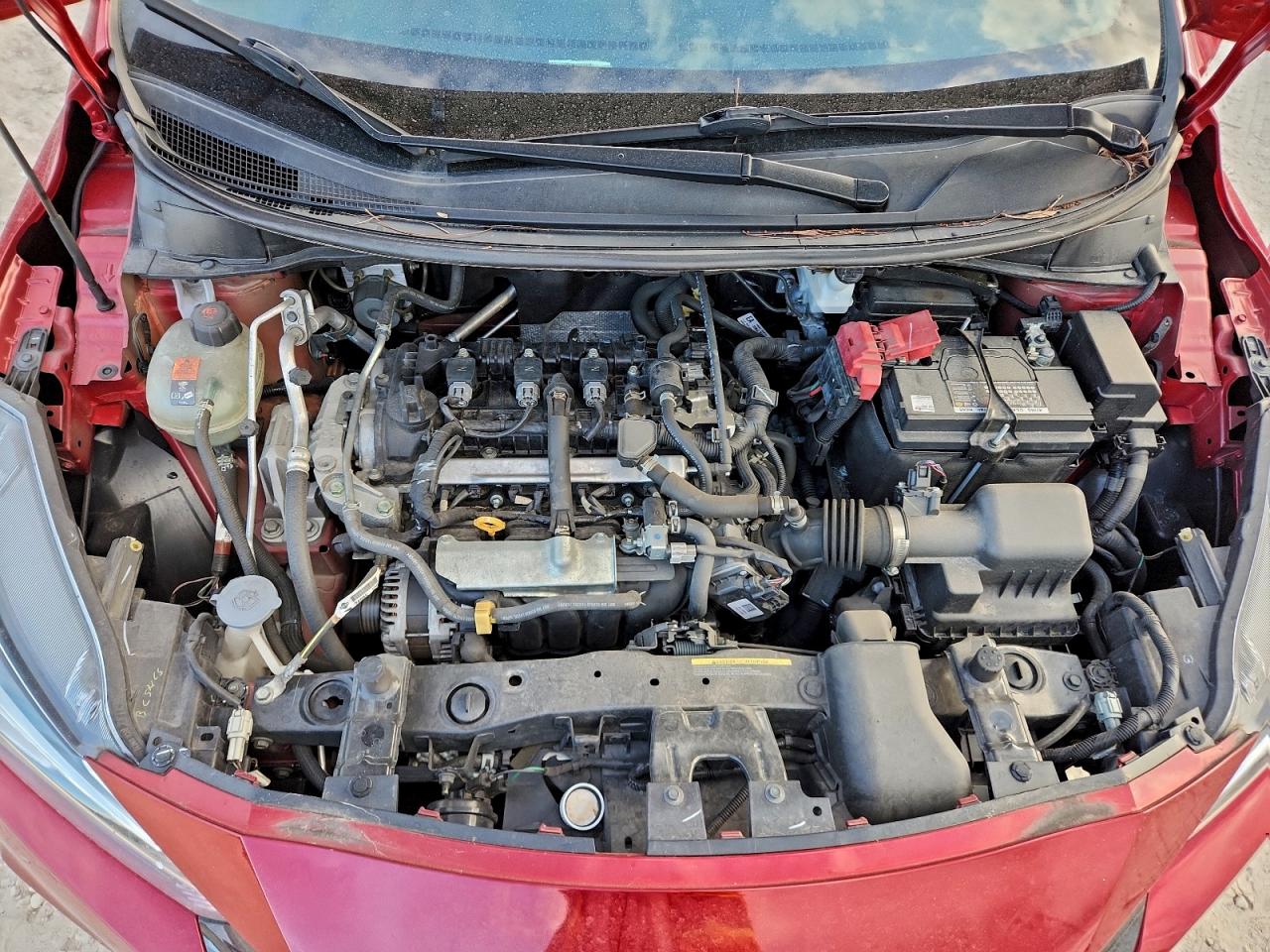 2021 NISSAN VERSA SV photo 11