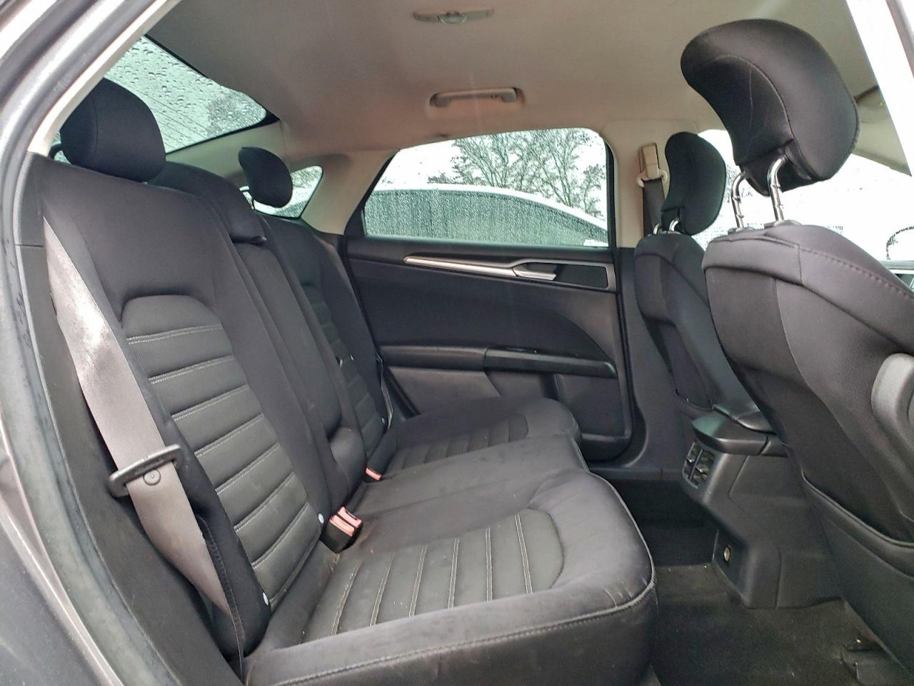 2014 FORD FUSION SE photo 10